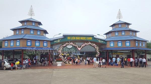 Thanh Thủy - Các Khu Du Lịch Kín Khách Trong Kỳ Nghỉ Lễ