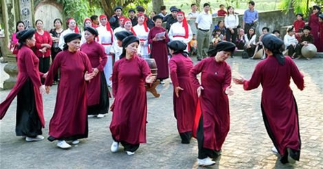 Lễ Hội Hát Xoan Và Sự Tích Bánh Chưng Bánh Dày Xã Kim Đức