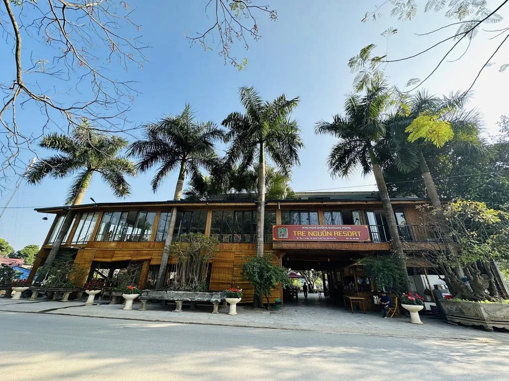 Toàn Cảnh Resort Tre Nguồn Phú Thọ Với Không Gian Xanh Mát